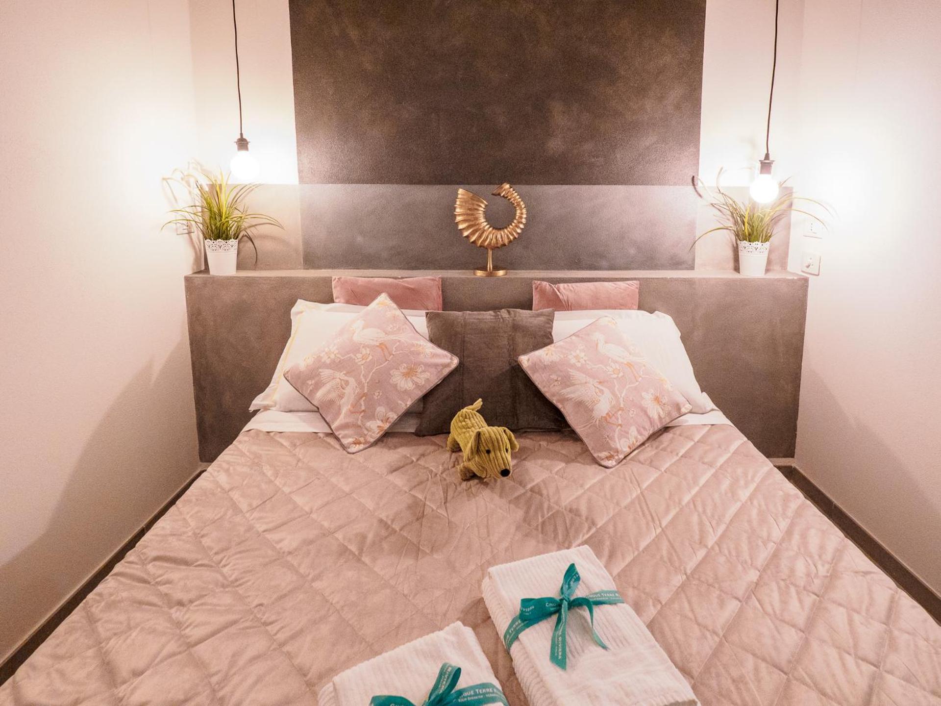 Camaella Luxury Studio Вернаца Екстериор снимка